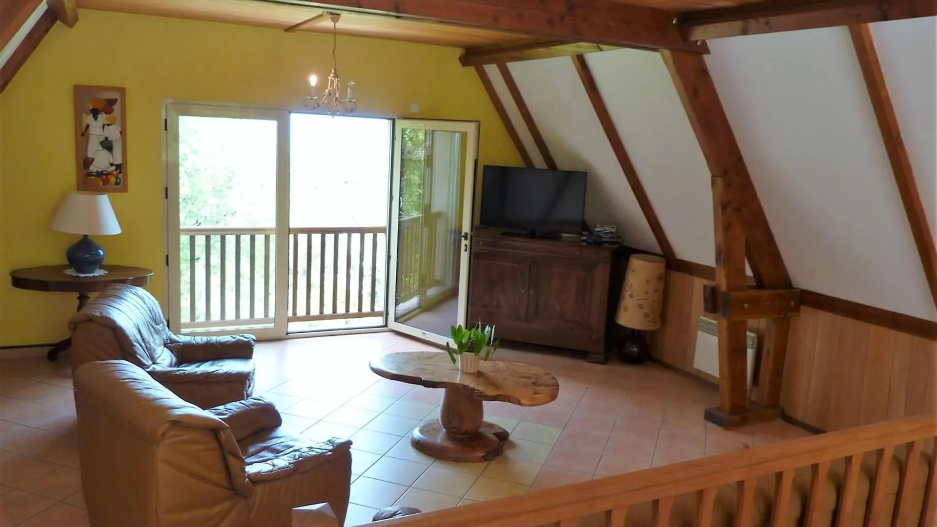 Maison Spacieuse A Loubressac Avec Piscine Privee
