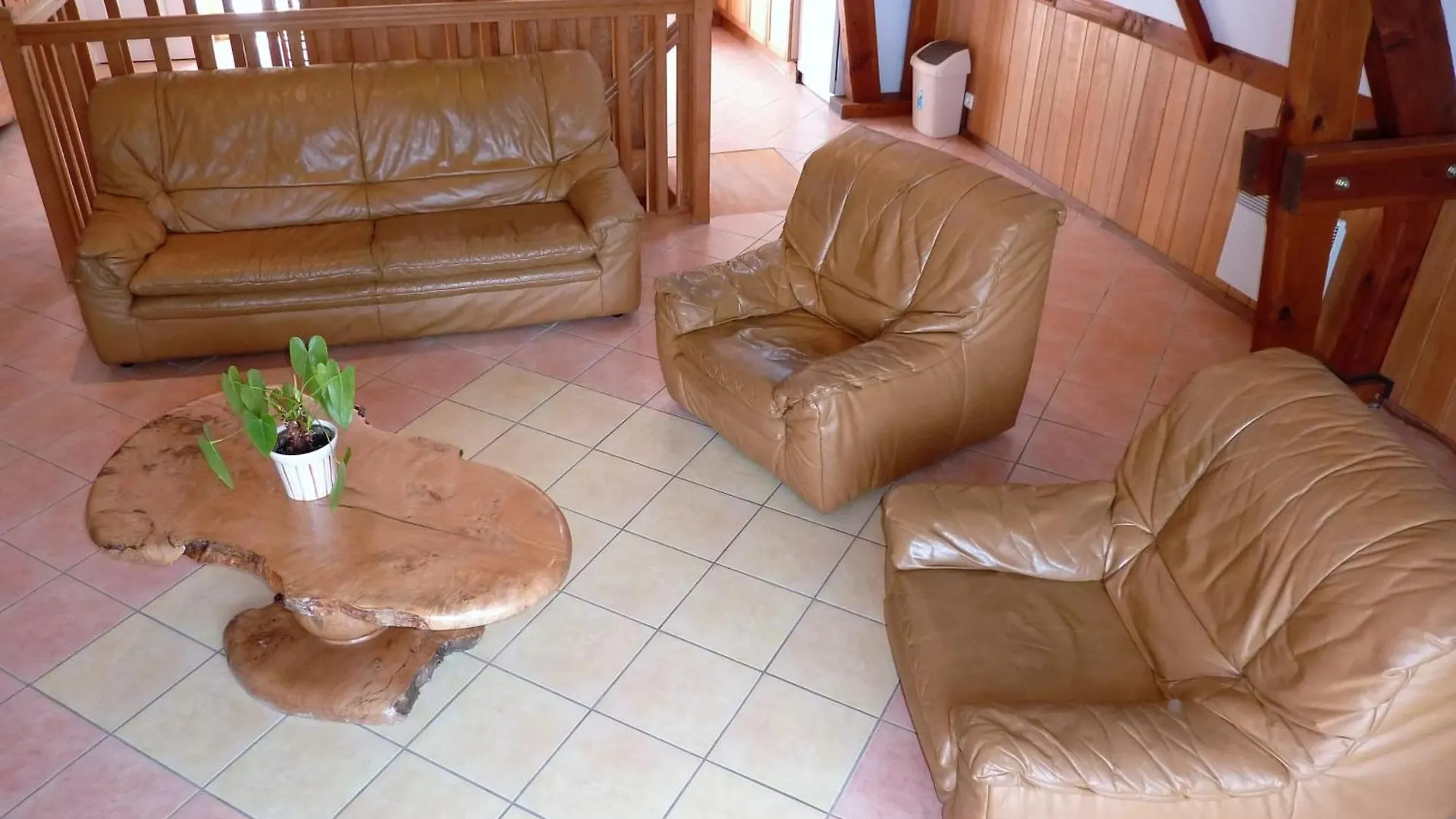 Nyaraló Maison Spacieuse A Loubressac Avec Piscine Privee