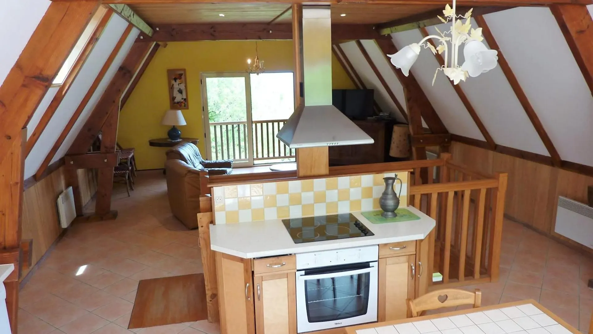 Maison Spacieuse A Loubressac Avec Piscine Privee Nyaraló